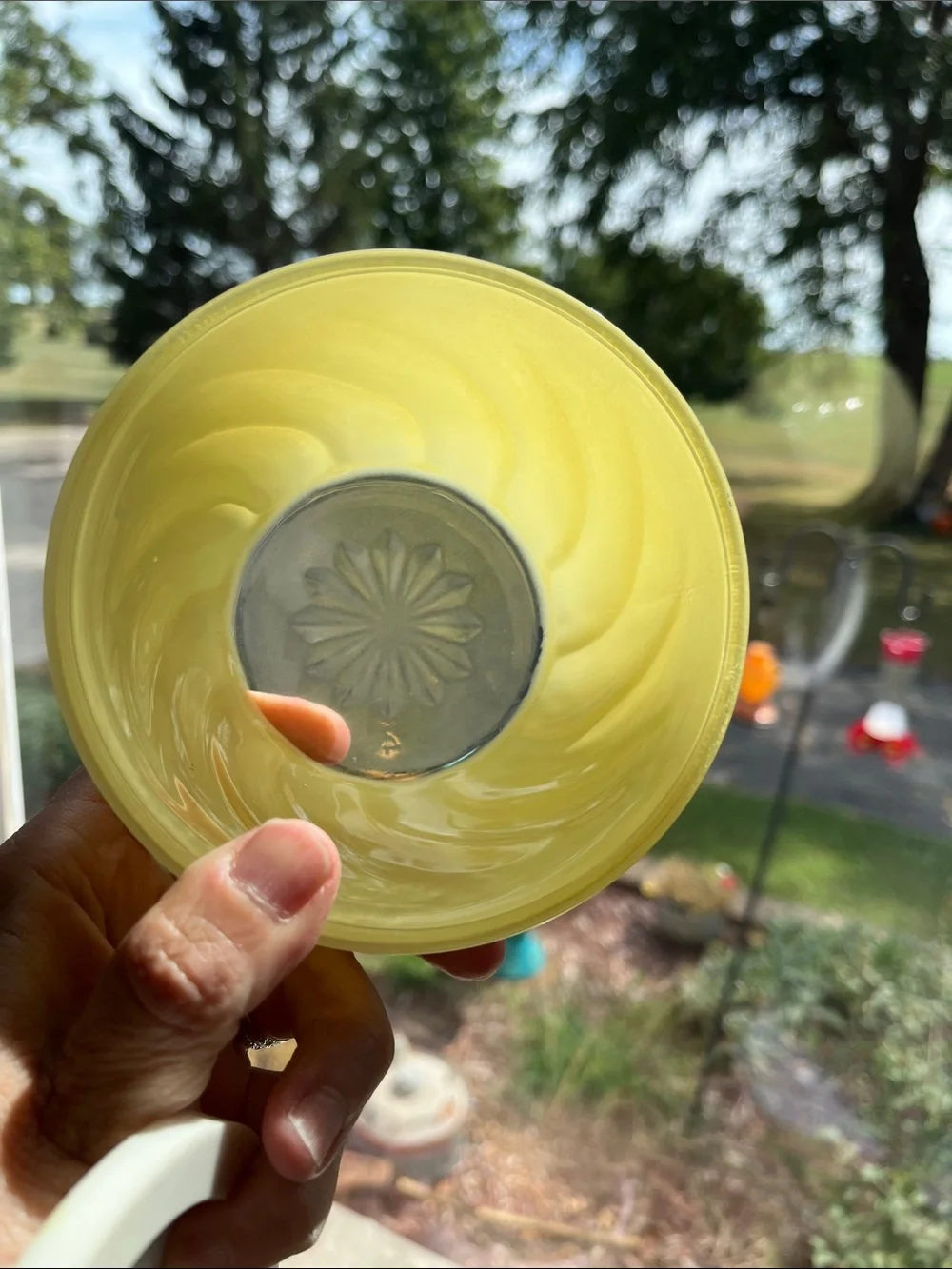 Vtg MCM Sue Bee Honey Creme Swirl Glass Bowl w/Plastic Lid Pale Yellow